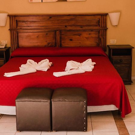 Hotel El Sauce ซานตา โรซา เด กาลามูชิตา ภายนอก รูปภาพ